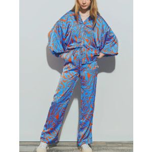 Q2 Abstract Balloon Sleeve Top 